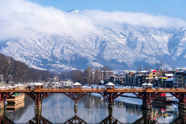 15 Unusual Places to Visit in Kashmir